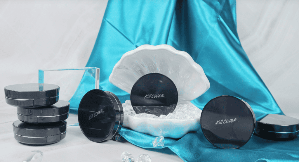 Clio Kill Cover Cushion compact with mirror