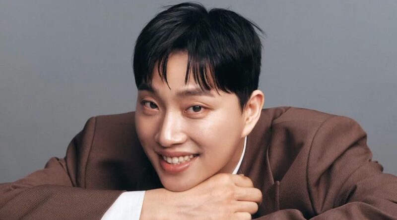 박위 케냐 봉사 논란 - 박위 케냐 봉사 논란 관련 최근 기사에 실린 박위 인물 사진