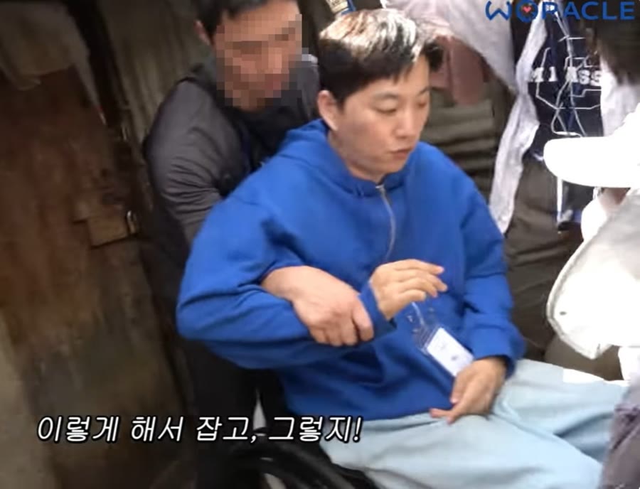박위 인물 사진과 활동 이력·구독자 추이가 함께 든 정리 그래픽이면 더 좋음