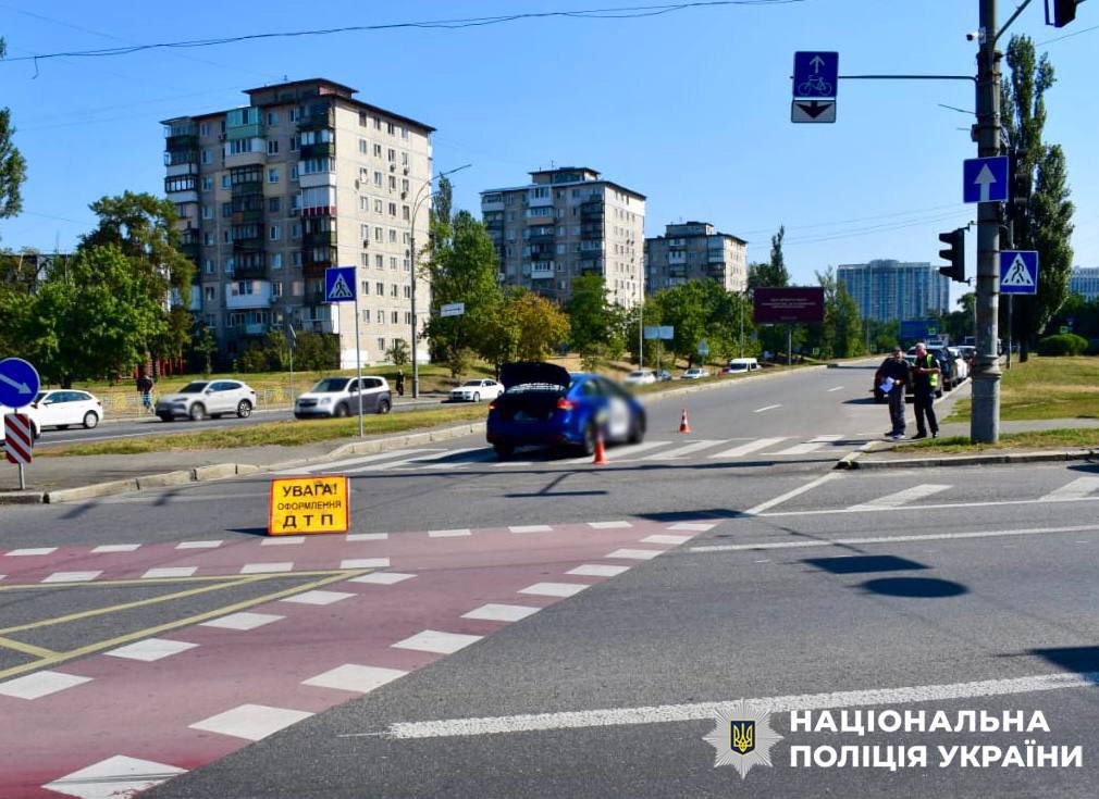 У Києві таксист збив 89-річну жінку на переході у день її народження У Києві таксист збив 89-річну жінку на переході у день її народження