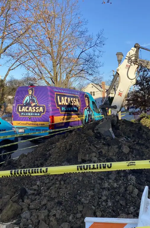 LaCassa-Plumber-Outside-Excavation-for-Pipelining