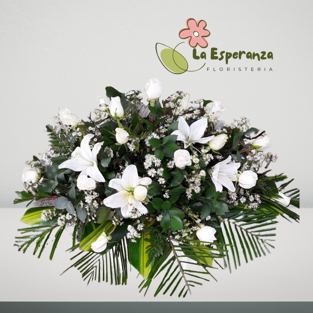 Corona de rosas blancas con decoración morada/blanca