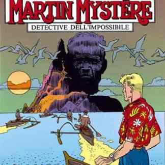 Dettaglio della copertina di Martin Mystère con isola e surfers in mare.