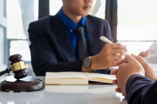 Child Visitation Pick-Up Drop-Off Responsibility California: Navigating Custody Arrangements 2 Illustrate image child visitation pick-up drop-off responsibility California