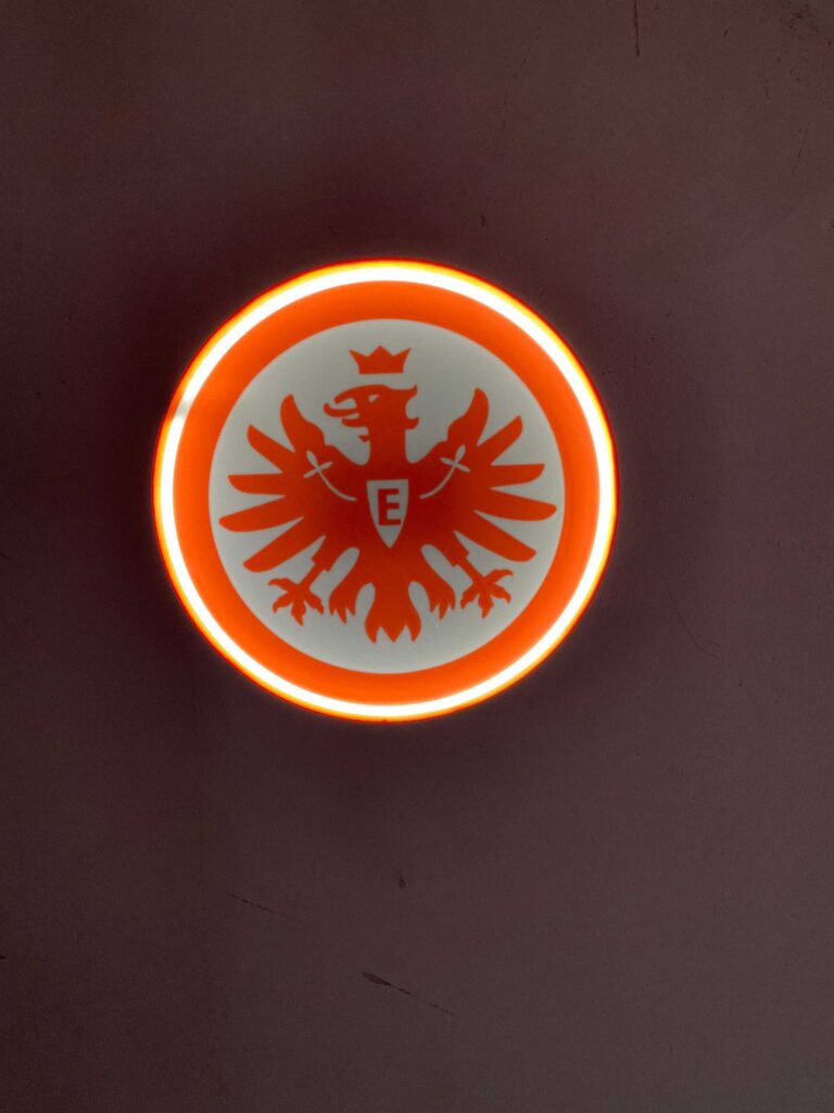 Eintracht Frankfurt LED-Leuchtschild, rund, 23 cm Durchmesser