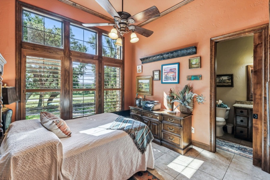 hill country retreat 219 doehne oaks 5