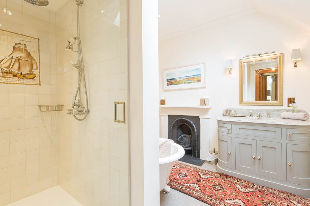 Bathroom luxury lodge