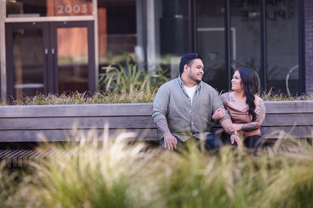 Pike Market Engagement Seattle Wedding Photographer Loc Le Films