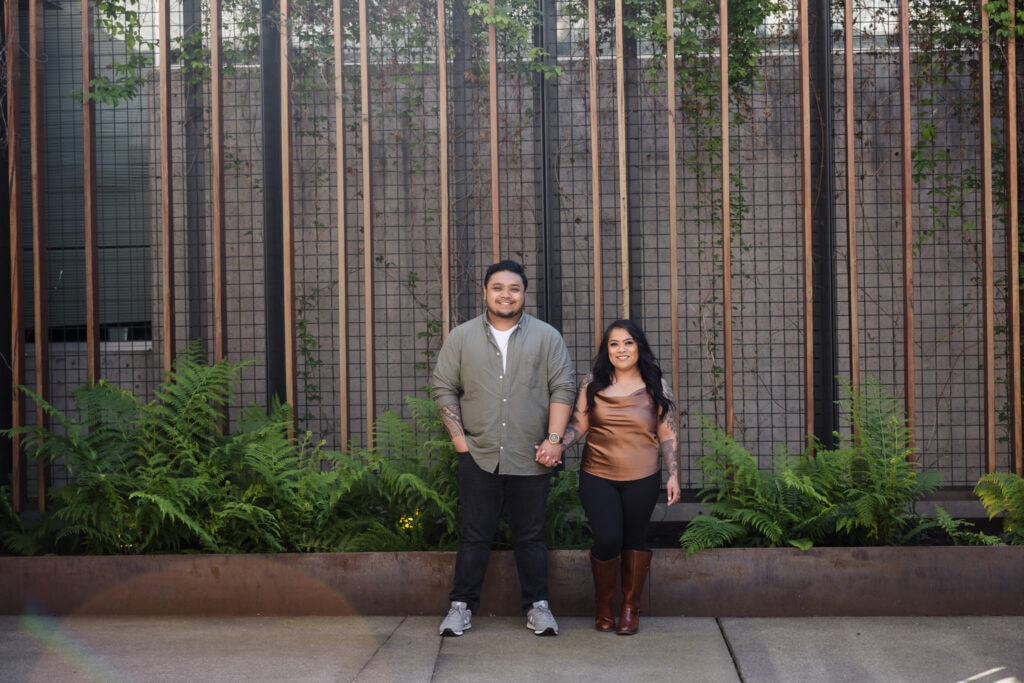 Pike Market Engagement Seattle Wedding Photographer Loc Le Films