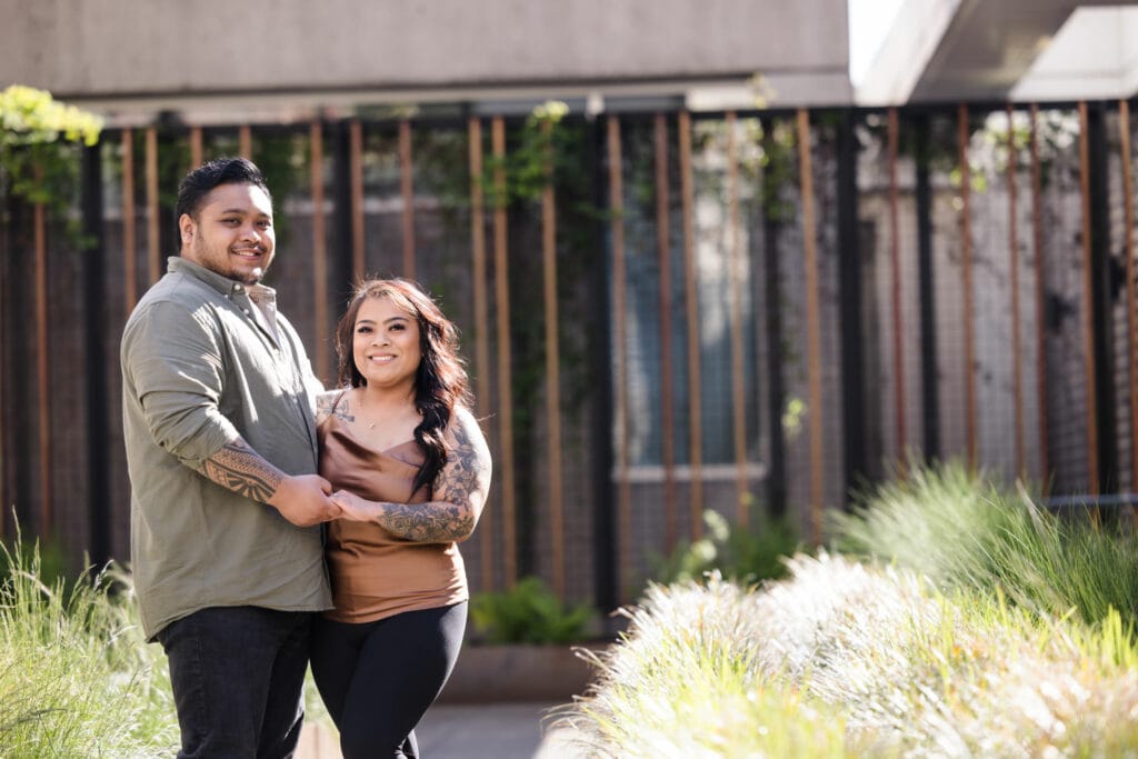 Pike Market Engagement Seattle Wedding Photographer Loc Le Films