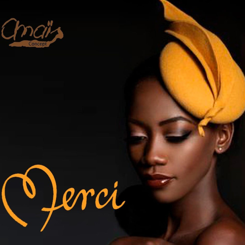 Femme avec un chapeau jaune élégant et maquillage sophistiqué, image artistique et mode.