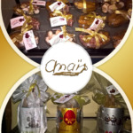 Biscuits artisanaux emballés avec ficelle dorée, parfaits pour cadeaux ou fêtes.