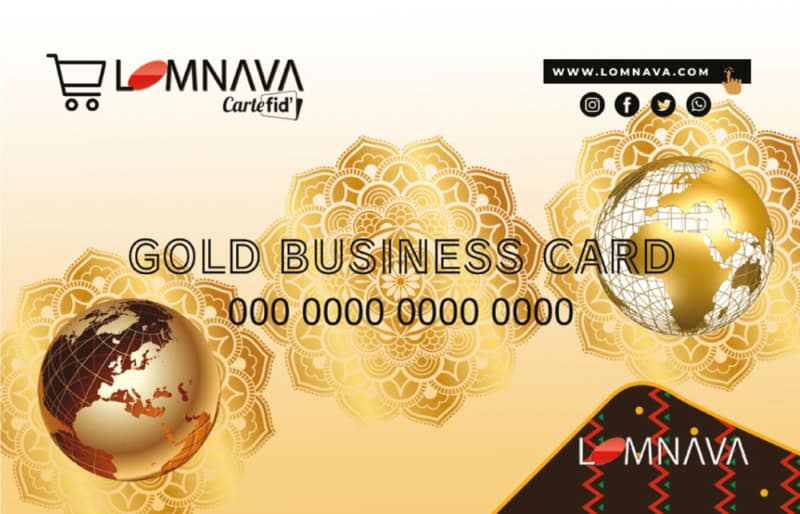 Globe doré et carte de crédit gold sur fond or avec motifs mandala.