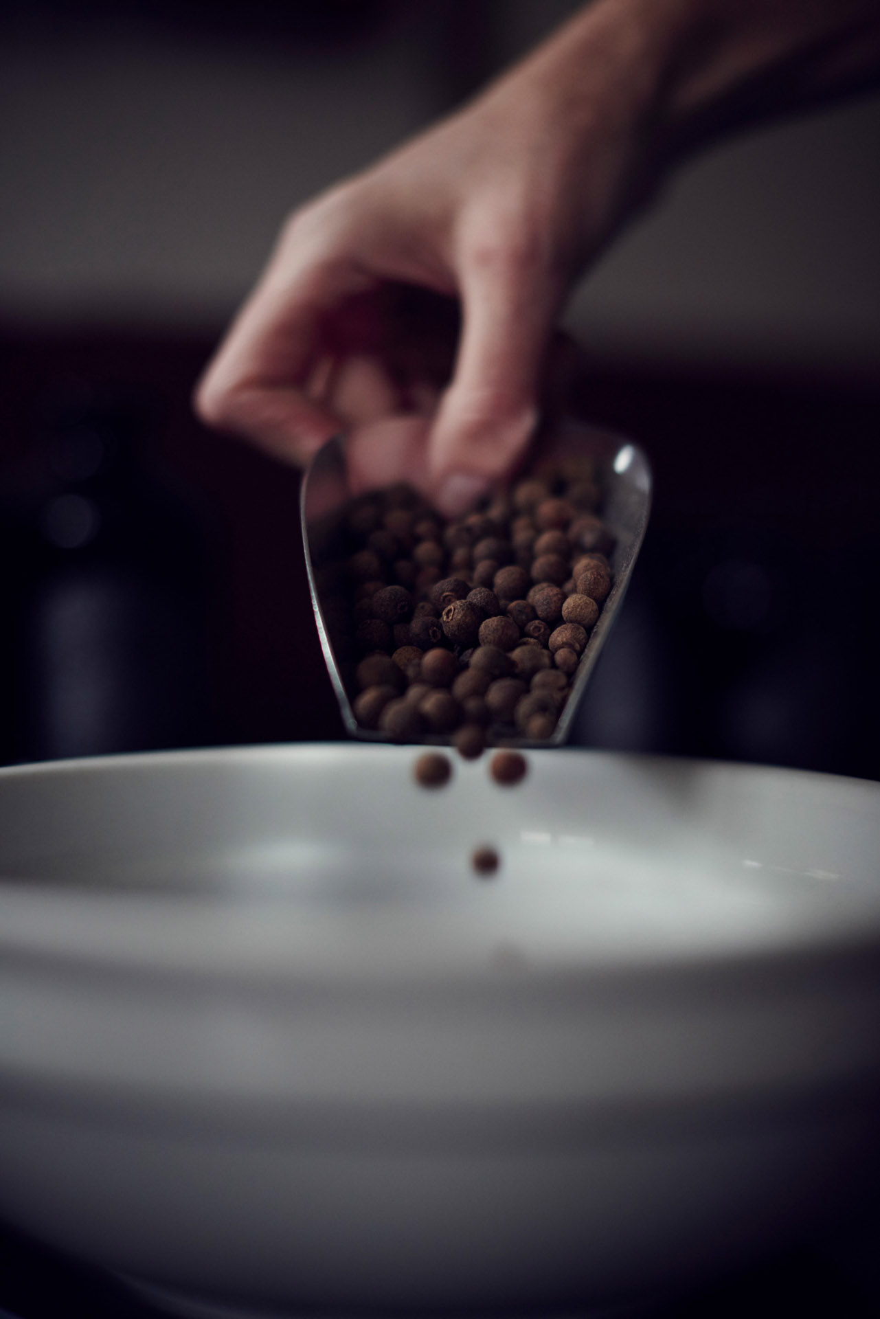 lukaslienhard_food_fotograf_zuerich_organic_distillery_christine_brugger-16