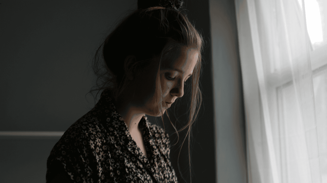 Most users who participate in recreational use of the powdered form, psychological effects from things like self mutiliation, and other issues.
