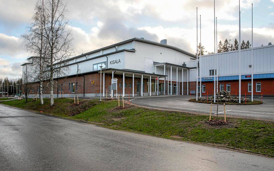 Kisala LVI-Suunnittelucenter rakennus ulkoa, moderni ja toimiva.