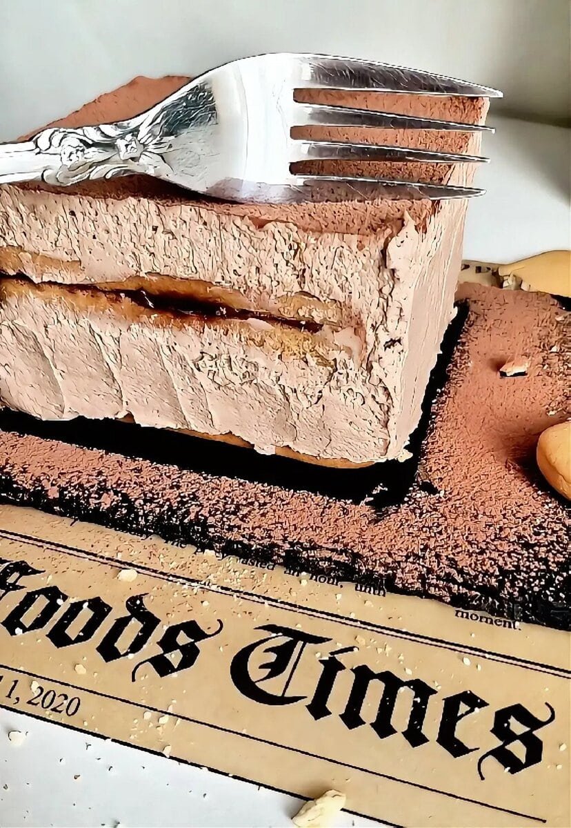 Mini Chocolate Biscuit Cake (10×10 cm)