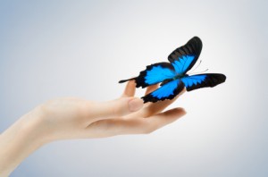 Earn more from freelance writing by giving stuff away. Makealivingwriting.com
