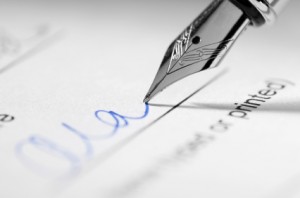 Freelance writer inks a retainer gig contract