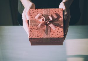 8 Great Articles for Freelance Writers in May -- Plus a Video. Makealivingwriting.com