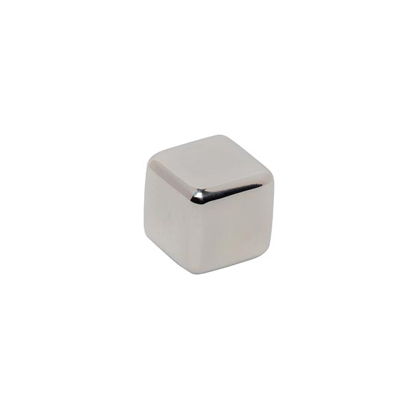 single ice berg cube