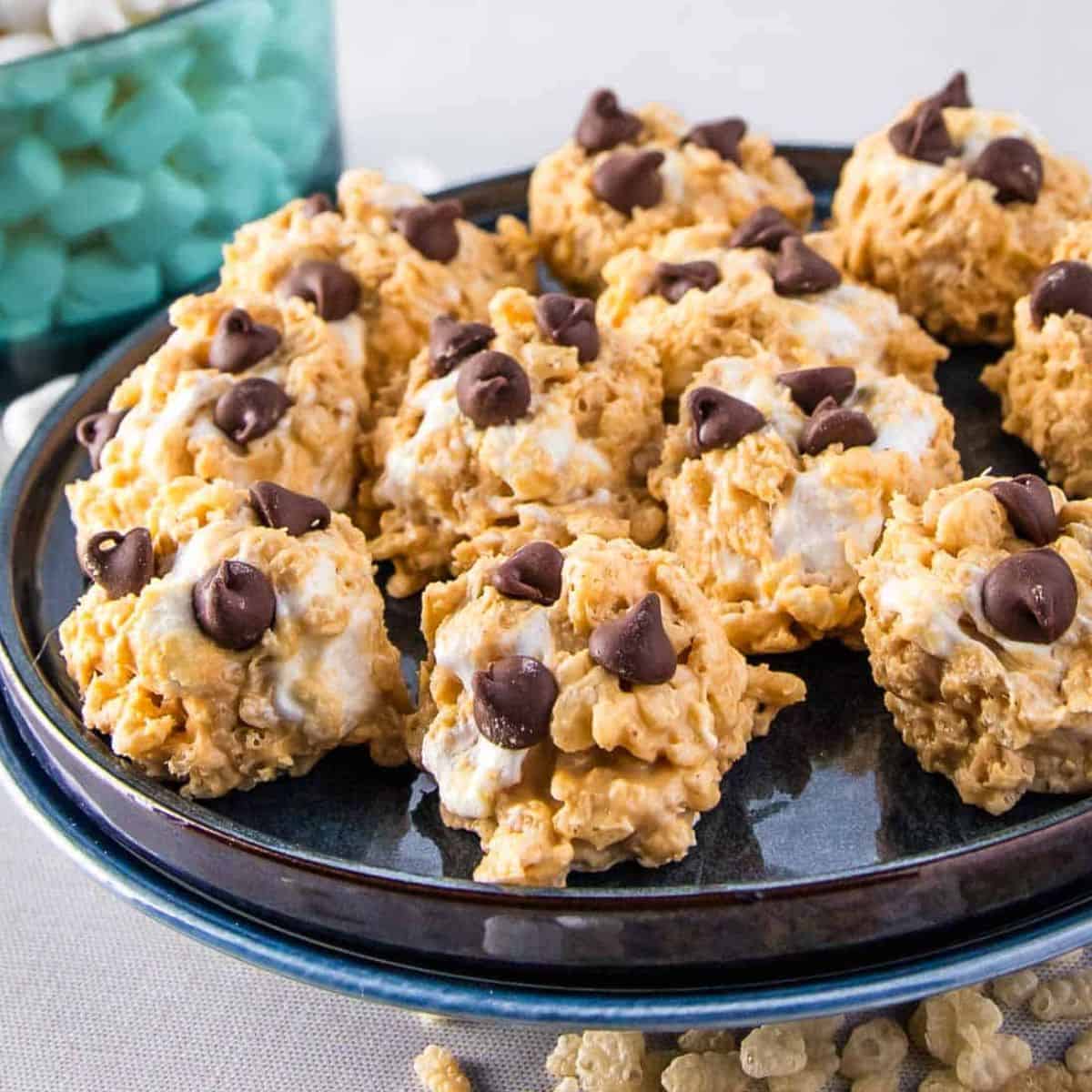 avalanche cookies on a plate