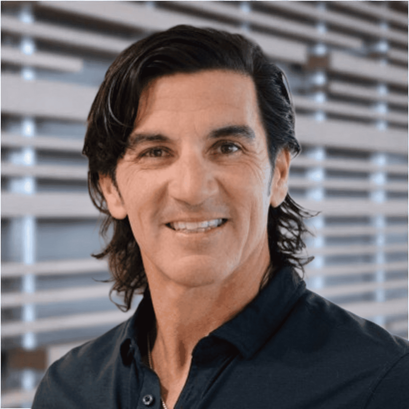Wes Battiste with background (1)
