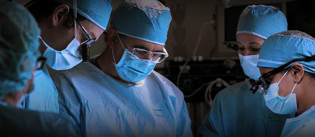 Η ομάδα της πλαστικής χειρουργικής εμπειρογνώμονες στην Αλβανία