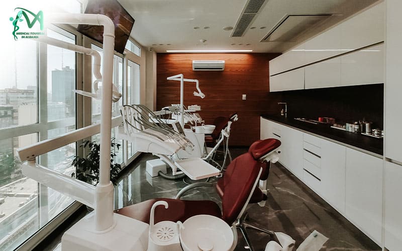 Clinica dentale a Tirana, Albania.
