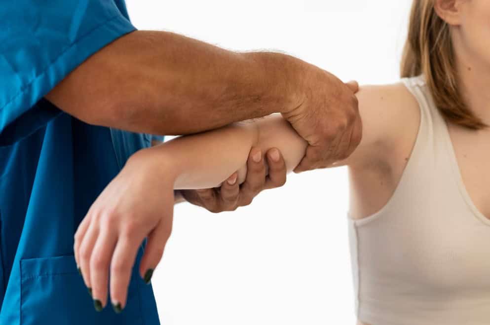 Armliposuctie in Albanië voor effectieve lichaamscontouring.