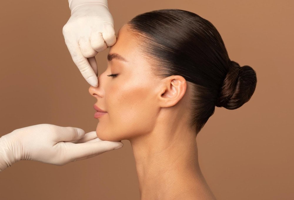 Erschwingliche Nasenchirurgie in Albanien