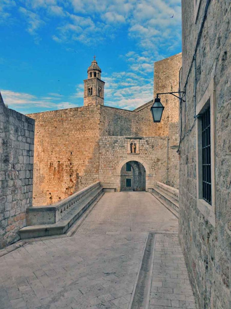 If you have 2 days in Dubrovnik, make an early start to see early morning sun on the Polce gate at Dubrovnik Old Town