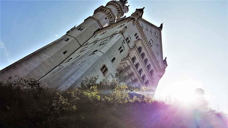 The Best Fairytale Castles in Germany Road Trip (7-10 Days) 11 Fairytale castles of Germany road trip itinerary - The ultimate 7-day southern Germany road trip with MAP & INFO for the south of Germany self-drive tour.