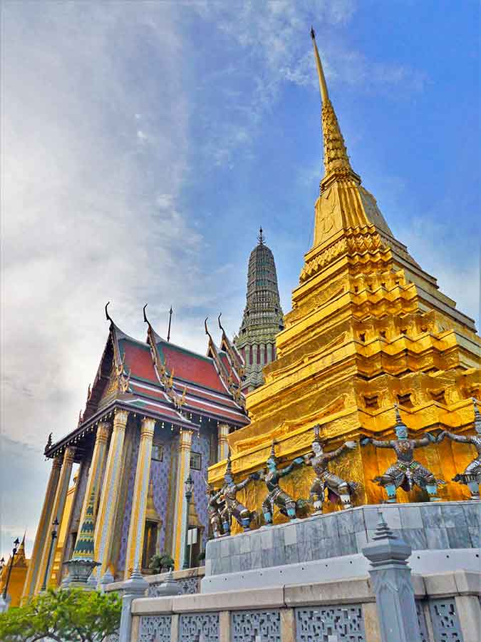 Best Bangkok Itinerary: 4 Days Guide to Thailand's Capital 6 Temples inside Wat Phra Kaew