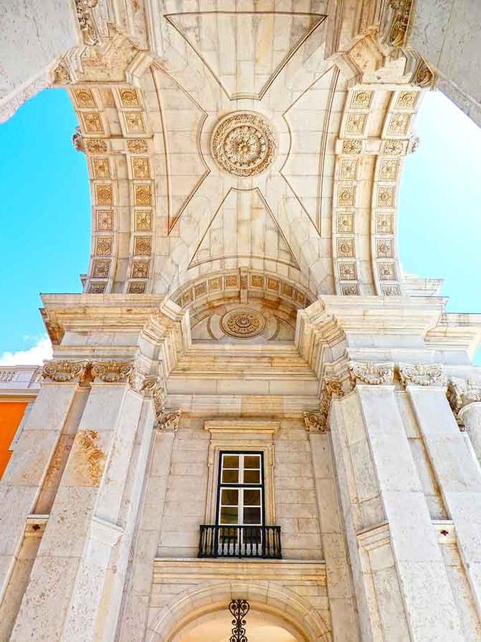 Your complete 2 days in Lisbon guide includes all the highlights of the Portuguese capital. This guide will give you the perfect 2 days in Lisbon on a short city break. The best things to see in Lisbon and the best things to do in Lisbon. #Portugal #Lisbon #CityBreak