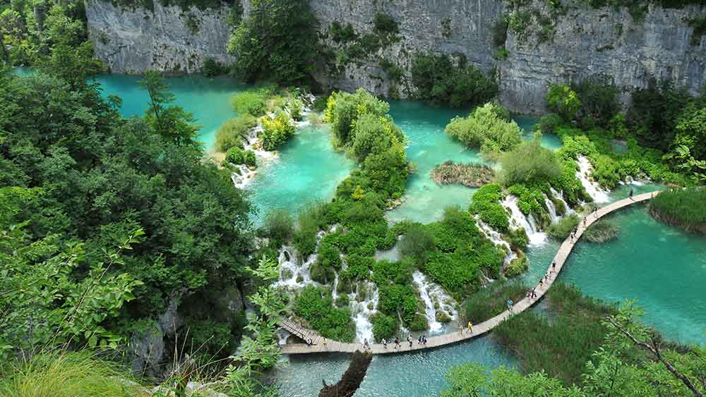 Visiting Croatia? Check out these Croatia Itinerary ideas for 8, 12, and 15 days. THE BEST small group tours to Croatia. They are perfect for solo travellers too, as there is NO SINGLE SUPPLEMENT CHARGE. | G Adventures Croatia | Croatia Guide | Vising Croatia | Croatia Highlights | Where to go in Croatia | Best things to see in Croatia #VisitCroatia #GAdventures #Balkans #Adriatic