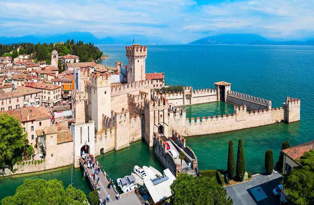 The Ultimate Italian Bucket List | 40+ Incredible Experiences in Italy 25
