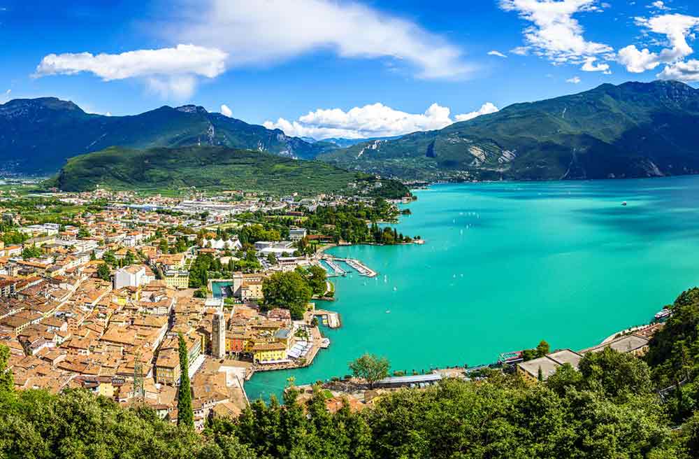 The Ultimate Italian Bucket List | 40+ Incredible Experiences in Italy 11