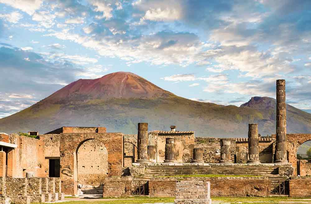 The Ultimate Italian Bucket List | 40+ Incredible Experiences in Italy 3