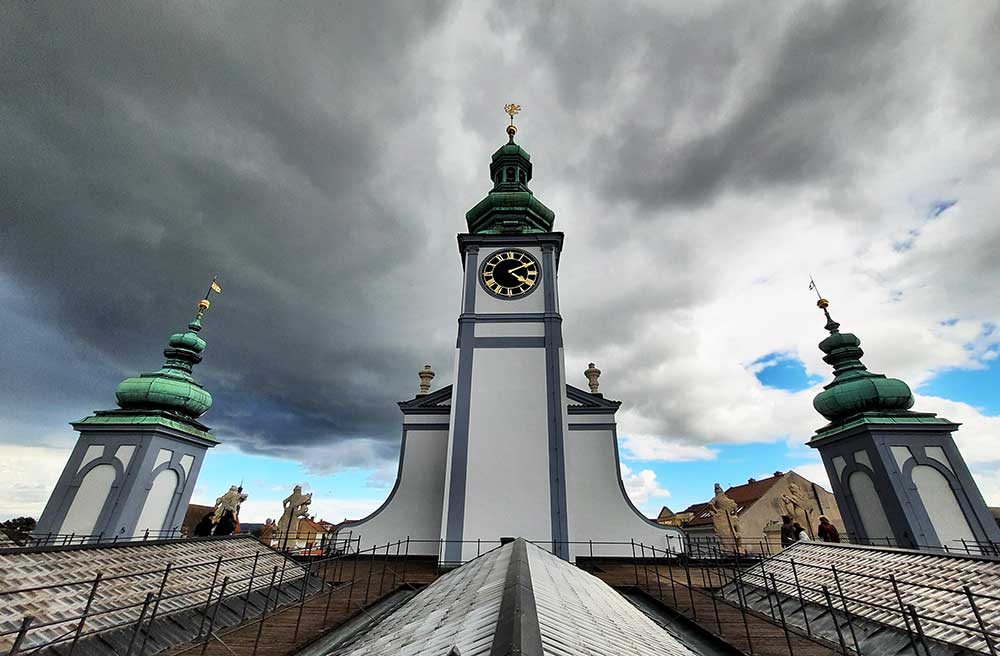 Rooftop view of the Town Hall and bye-bye blue skies!The skies are dark and thundery.