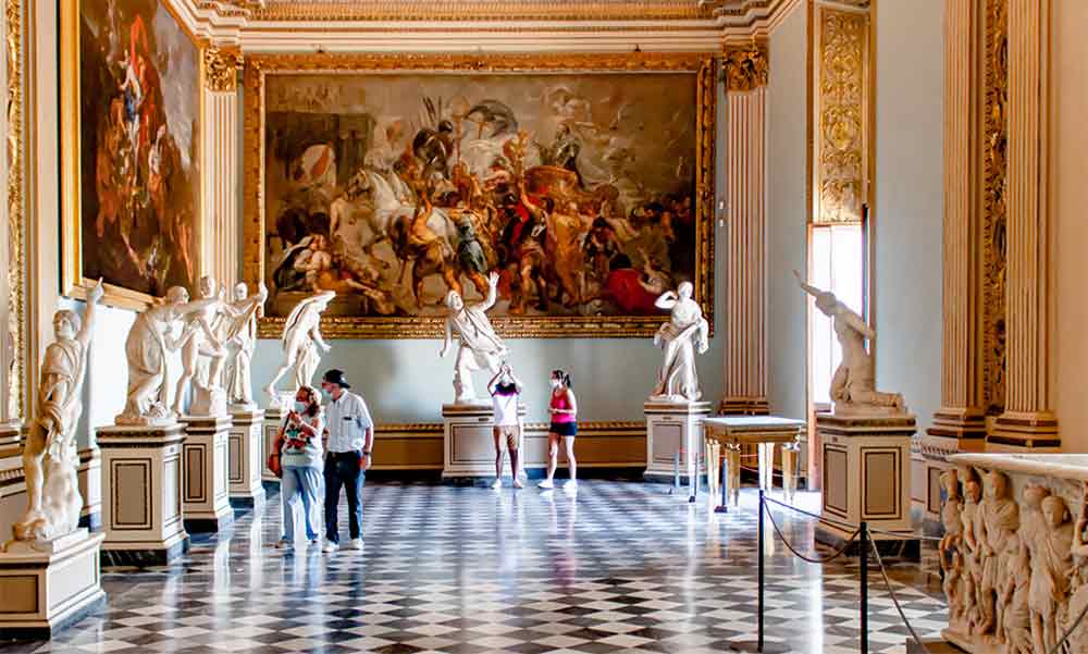 The Ultimate Italian Bucket List | 40+ Incredible Experiences in Italy 9