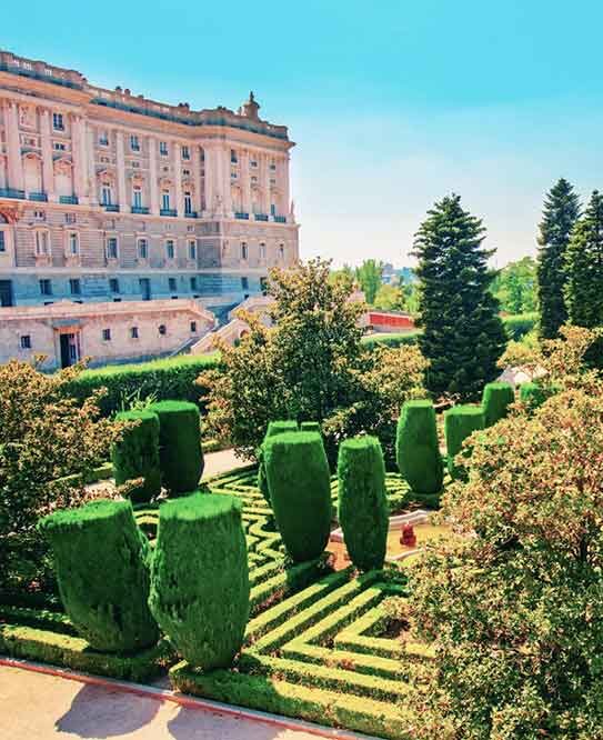 The manicured gardens beside the Royal Palace, a peaceful corner often highlighted among Madrid’s must-see outdoor spots.