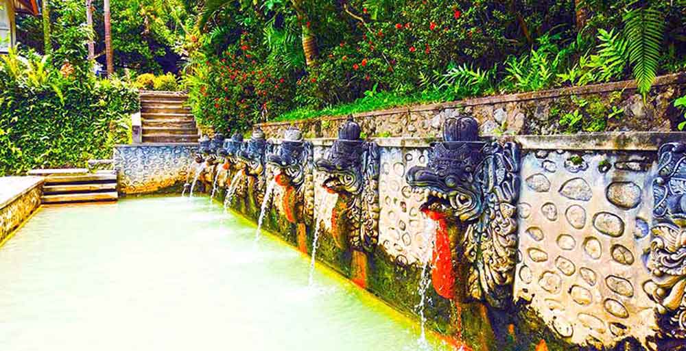Banjar Hot Springs in Bali with continous water