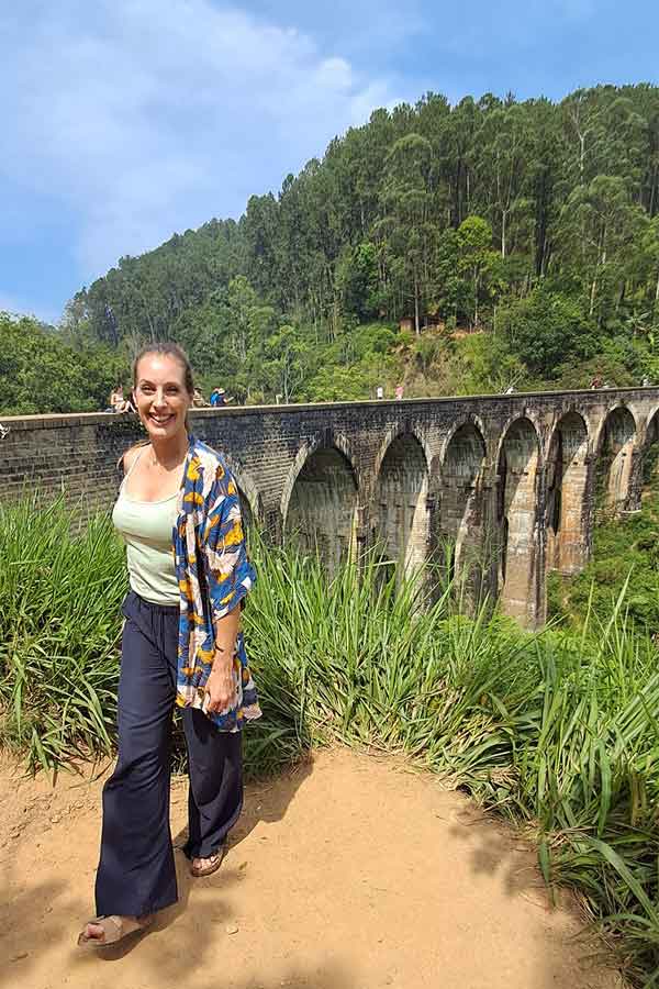 Me at Nine Arches Bridge wearing my oversized shirt and linen trousers. 