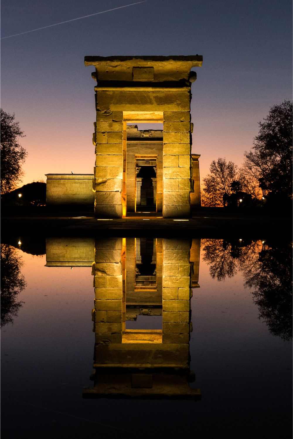 Temple of Debod in Madrid at sunset, an ancient Egyptian monument gifted to Spain and one of the capital’s most unique historic attractions.