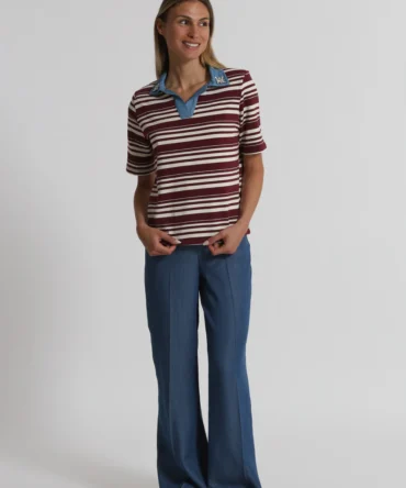 Pantalones largos de vaquero, cintura elástica en la espalda.