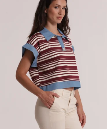 CAMISETA CON CUELLO DE RAYAS E INSERCIONES DE DENIM