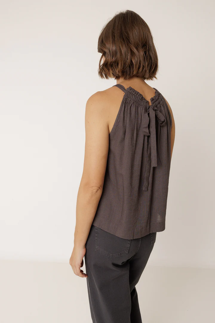 TOP HALTER BORDADO - Imagen 2