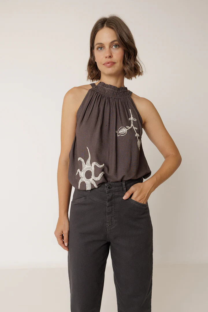 TOP HALTER BORDADO - Imagen 3