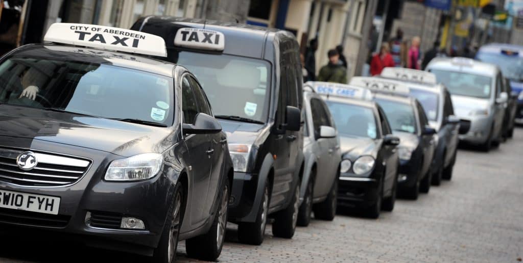 How to Book an Airport Taxi from Woking